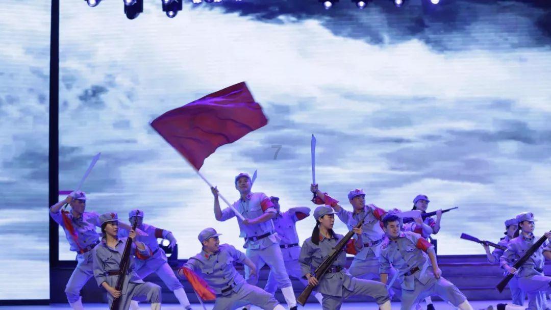 国家移民管理局：在华常住外国人恢复至2019年底的85%